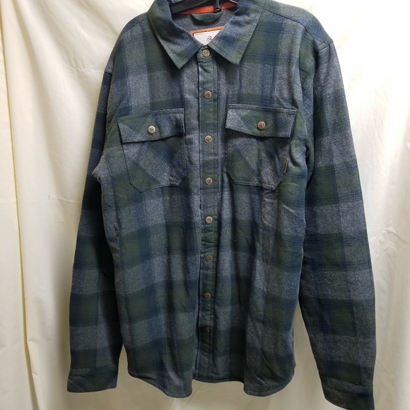 Legendary Whitetails Plaid Large - Picture 1 of 6